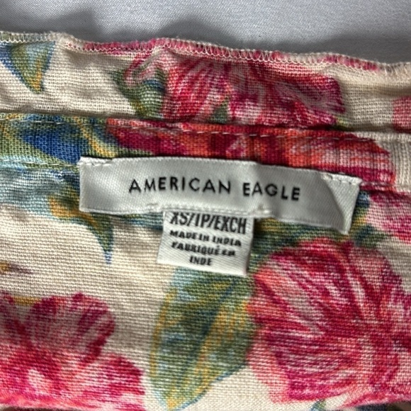 American Eagle Tropical Floral Crop Top - Picture 7 of 9